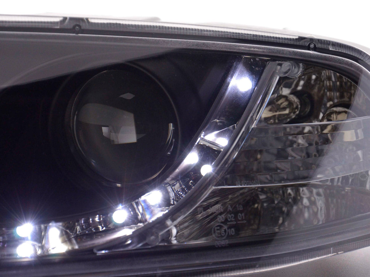 Scheinwerfer Set Daylight LED TFL-Optik Skoda Octavia Typ 1Z 04-08 schwarz Scheinwerfer Set Daylight LED TFL-Optik Skoda Octavia Typ 1Z 04-08 schwarz